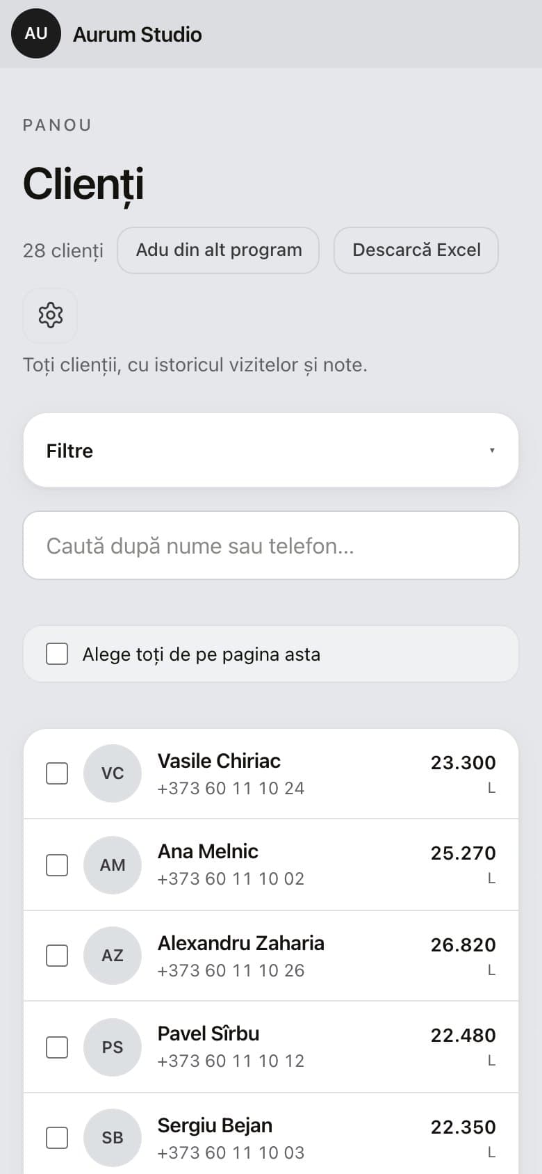 Clienții